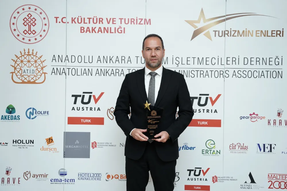 NİĞDE YILIN TURİZMDE EN İYİ ÇIKIŞ YAPAN İLİ ÖDÜLÜNÜ ALDI 