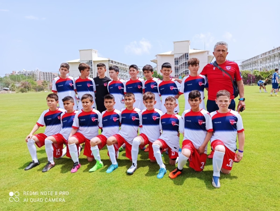 Niğde Anadolu FK U 12 takımından  5 oyuncuya kamp teklifi geldi