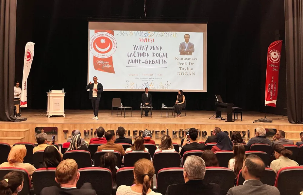 Niğde’de Ebeveynlere Işık Tutan Söyleşi