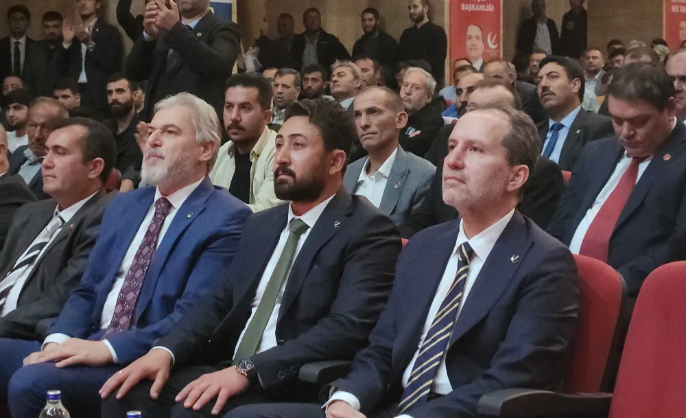 Yeniden Refah Niğde İl Kongresi Coşkuyla Gerçekleşti: Başkan Gümüş Güven Tazeledi