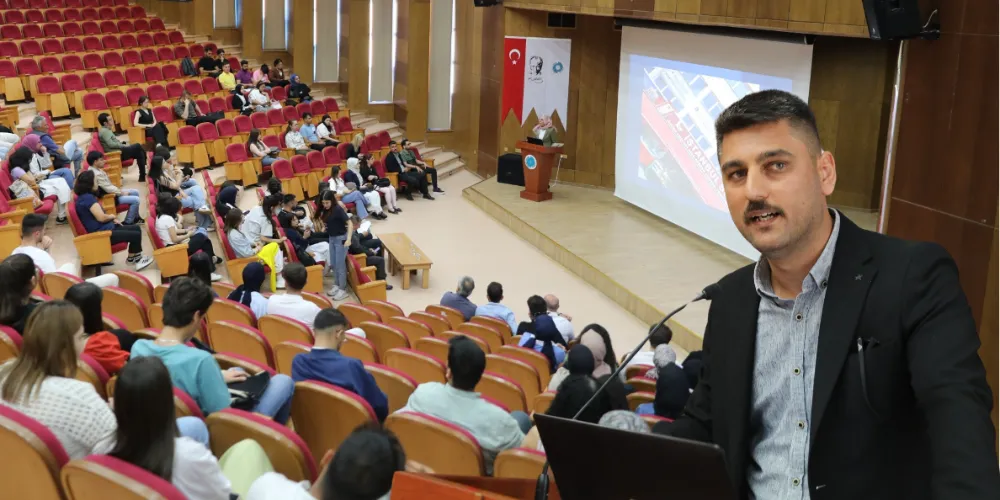 Öğretim Üyesinden Göç ve Kültürlerarası İletişim Konferansı