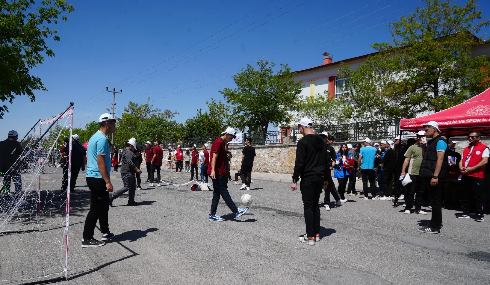 Bu sokağa giren herkes spor yapıyor