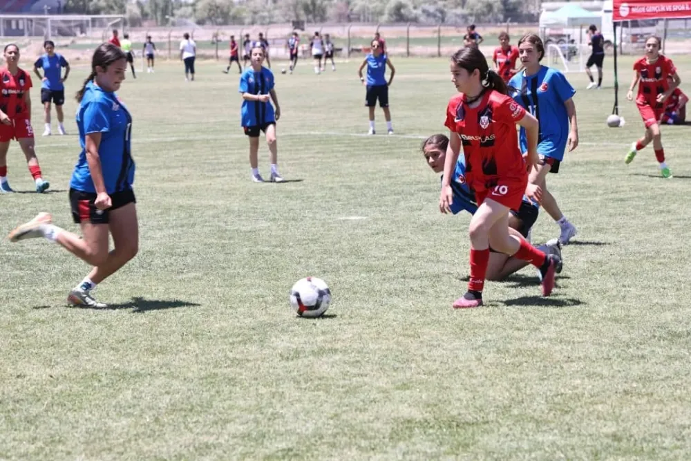 Sokaklar Bizim 5x5 Futbol Gençlik Kupası Niğde