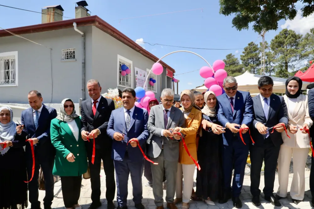 Altıneller Kadın Kooperatifi Açıldı 