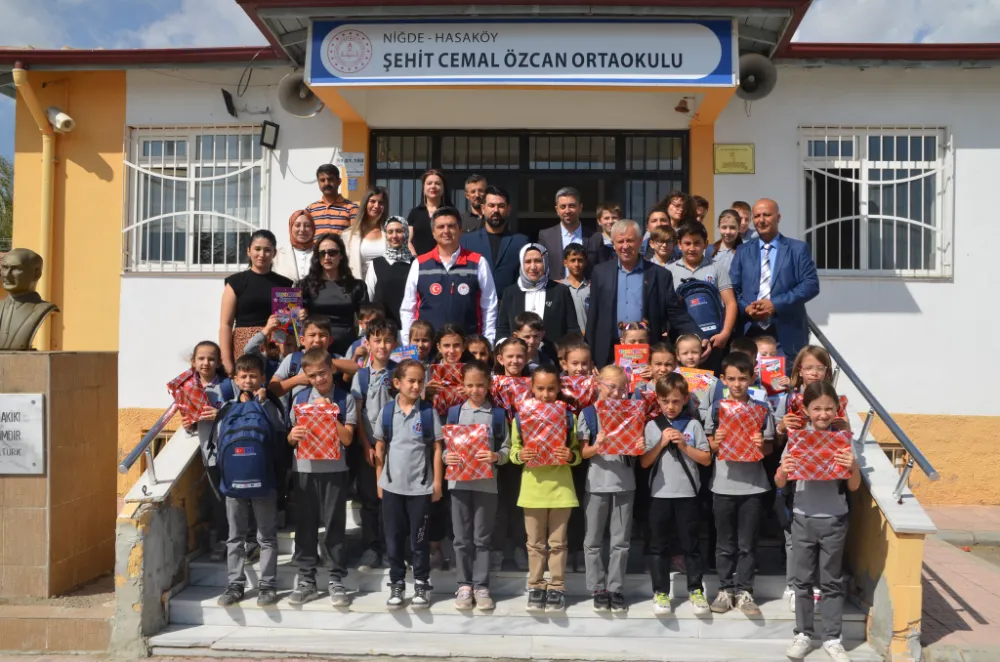 Niğde’de öğrencilere IPARD eğitim seti dağıtıldı