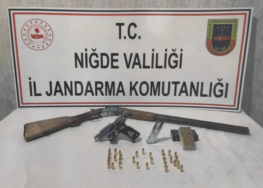Sosyal medyadan silahlı paylaşım yapan şahıs yakalandı