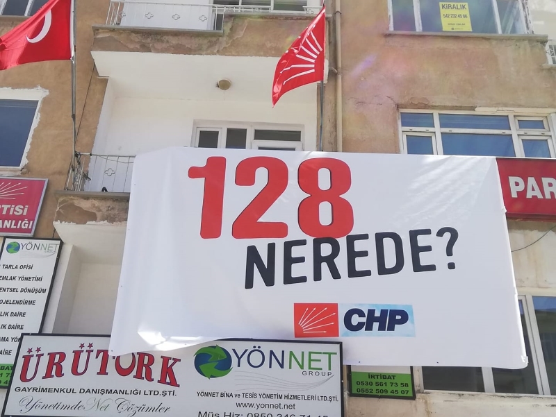 Polis Tarafından Kaldırılan Pankart Tekrardan Asıldı
